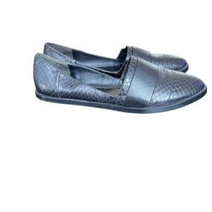 VINCE MASON GENUINE SNAKESKIN & BLACK LEATHER FLAT 7.5